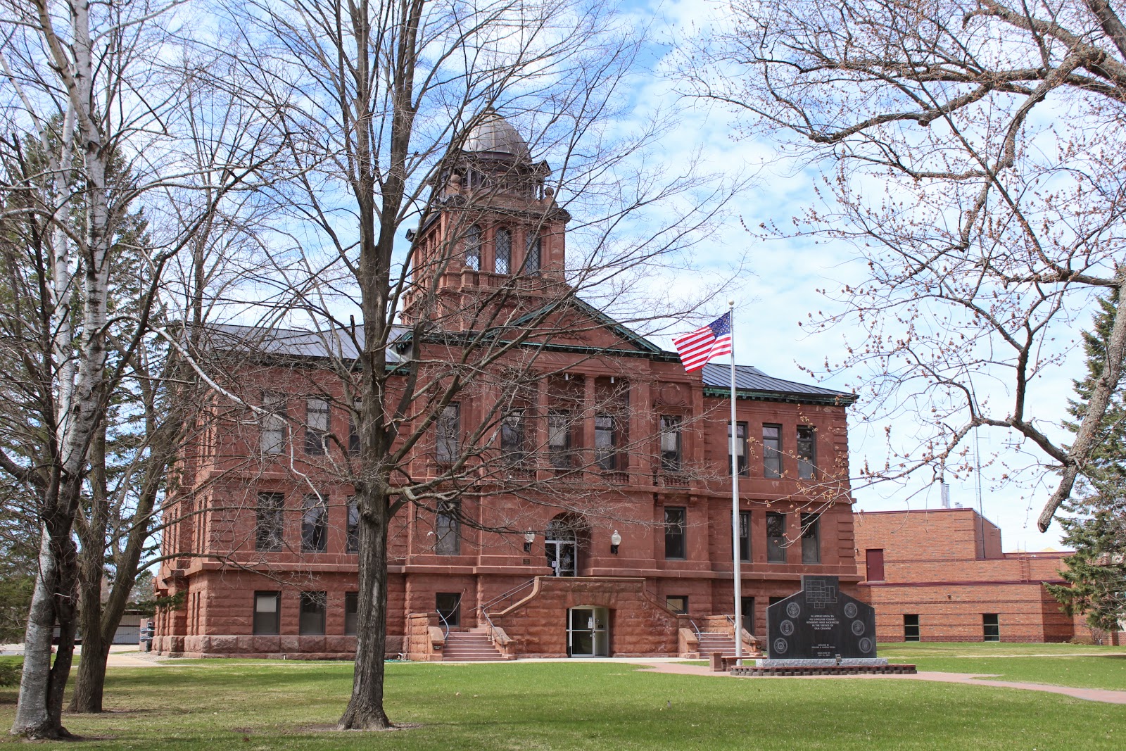 langlade-county-courthouse